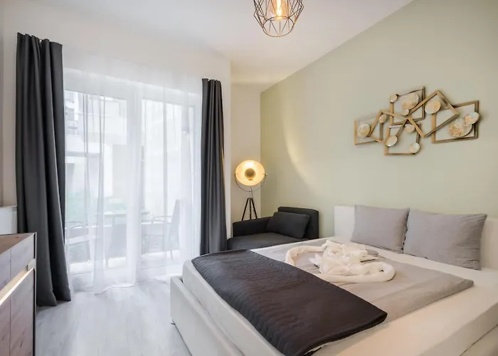 Elisabeth Residence Green With Parking