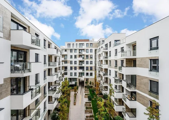 Elisabeth Residence Green With Parking